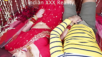 Indian Desi Stepmom Seduces Her Horny Stepson In Hindi Xxx