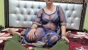 Desi Bhabhi Ne Devar Ka Mota Lund Muh Mein Liya Aur Chudai Ke Liye Apni Gand Pichkari Se Bhar Di, Best Blowjob Audio